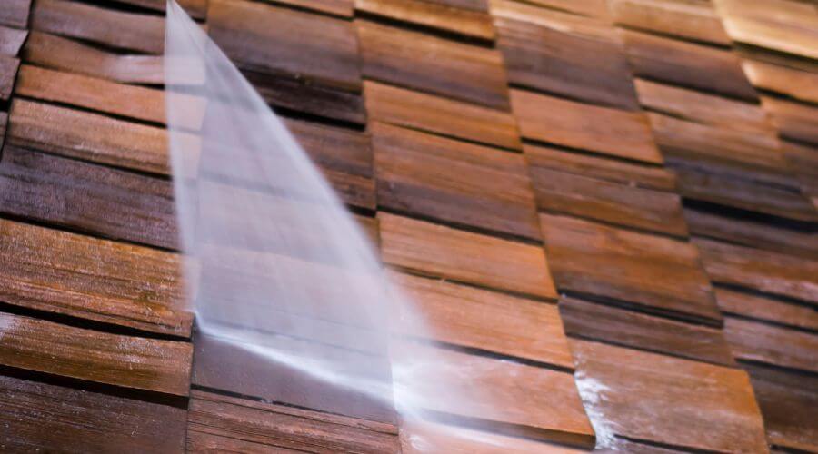 Professional gutter cleaning in Lawndale, IL